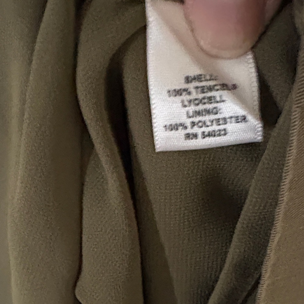 Banana‎ Republic sage green wrap dress - Picture 9 of 9